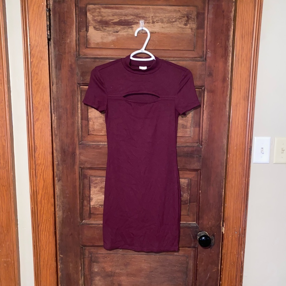 No Boundaries Burgundy Keyhole Dress